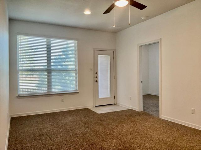 18005 Pomelo LN A, Pflugerville, TX 78660