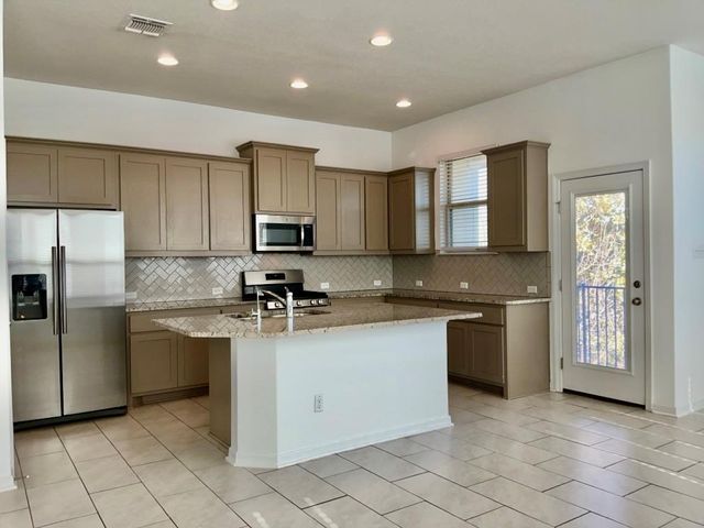 18005 Pomelo LN A, Pflugerville, TX 78660