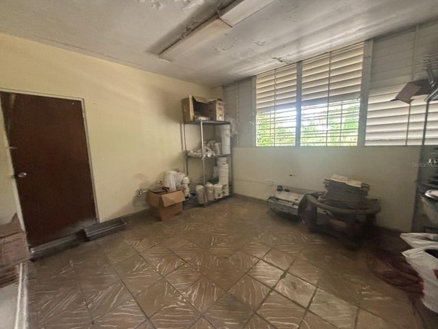 176 CARR 176 KM 5.2, San Juan, PR 00926