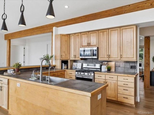 21946 Panorama Dr, Golden, CO 80401