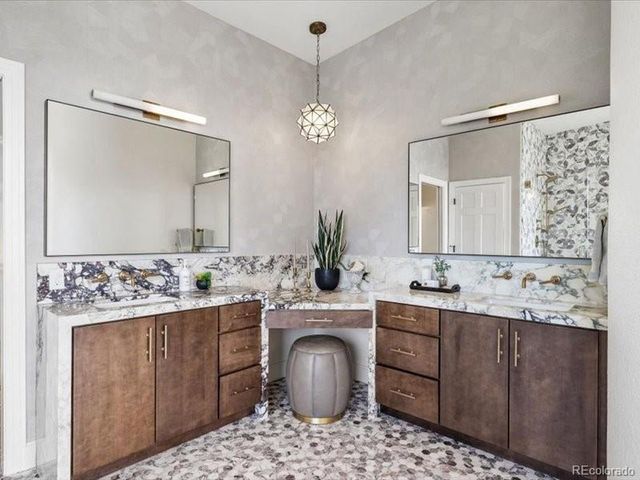 21946 Panorama Dr, Golden, CO 80401