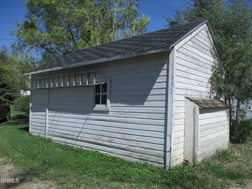 521 4th Avenue, Washburn, ND 58577 photo 5