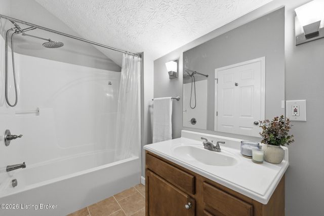 2734 Fleming Ave, Louisville, KY 40206