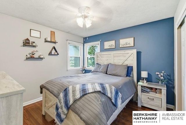 725 N Beadle Street, Papillion, NE 68046