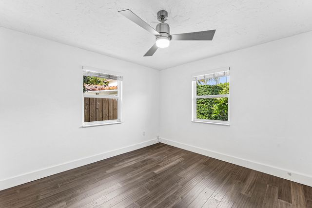 2105 N Federal Highway, Lake Worth Beach, FL 33460