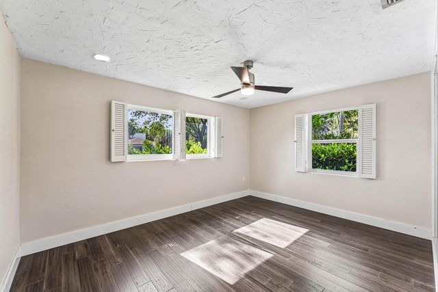 2105 N Federal Highway, Lake Worth Beach, FL 33460