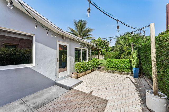 2105 N Federal Highway, Lake Worth Beach, FL 33460