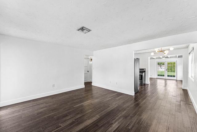 2105 N Federal Highway, Lake Worth Beach, FL 33460