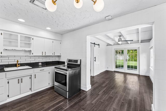 2105 N Federal Highway, Lake Worth Beach, FL 33460