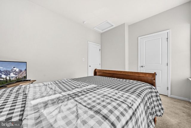 704 RIVER CREST WAY, Fredericksburg, VA 22405