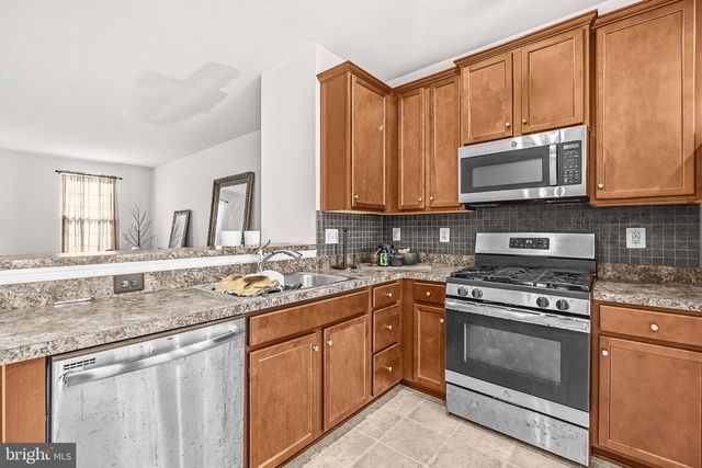 704 RIVER CREST WAY, Fredericksburg, VA 22405