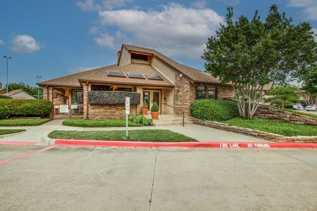 2100 Rainbow Drive 4111, Arlington, TX 76011