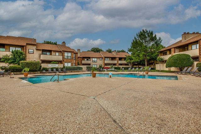 2100 Rainbow Drive 4111, Arlington, TX 76011