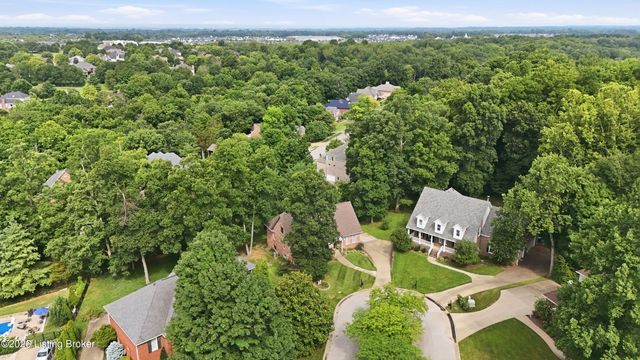 10500 Dove Tree Ct, Prospect, KY 40059