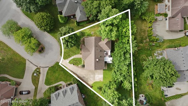 10500 Dove Tree Ct, Prospect, KY 40059