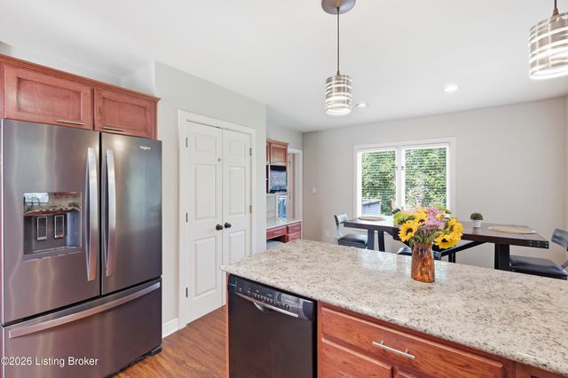 10500 Dove Tree Ct, Prospect, KY 40059