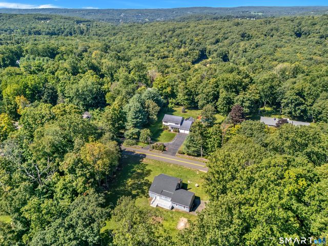 212 Bear Hill Road, Bethany, CT 06524