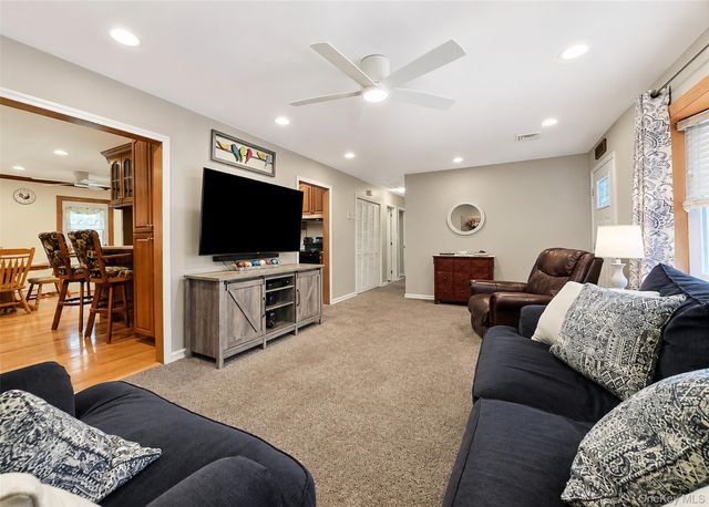 47 March Court, Selden, NY 11784