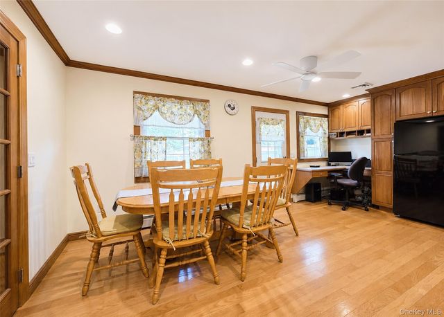 47 March Court, Selden, NY 11784