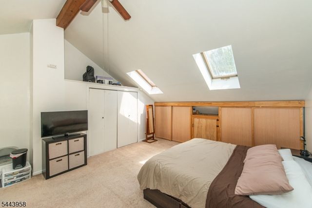 2 Steamboat Dr, Vernon Twp., NJ 07462