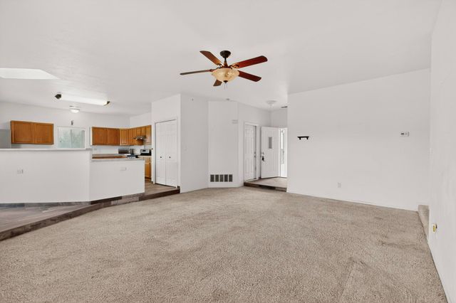 4 Calle Cielo Azul Road, Peralta, NM 87042