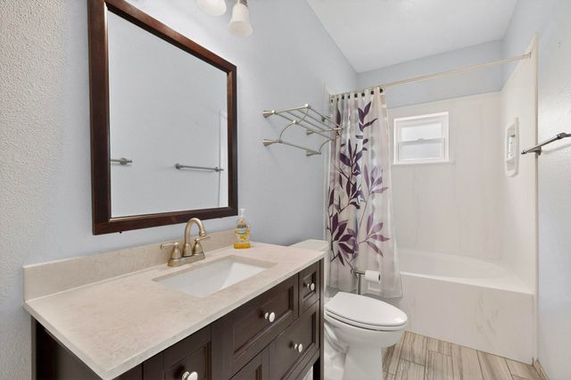4 Calle Cielo Azul Road, Peralta, NM 87042