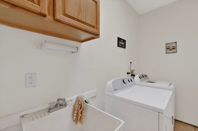 4 Calle Cielo Azul Road, Peralta, NM 87042