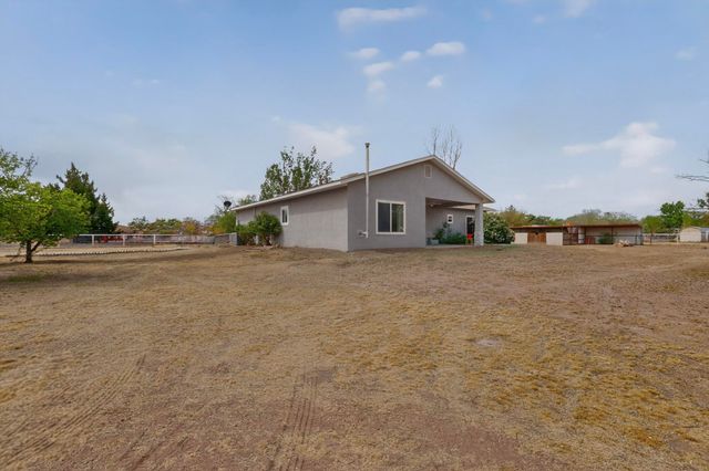 4 Calle Cielo Azul Road, Peralta, NM 87042