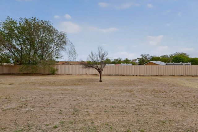 4 Calle Cielo Azul Road, Peralta, NM 87042