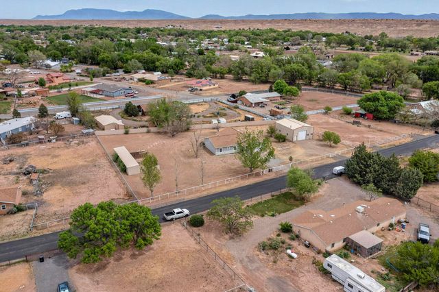 4 Calle Cielo Azul Road, Peralta, NM 87042