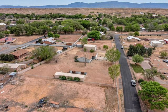4 Calle Cielo Azul Road, Peralta, NM 87042