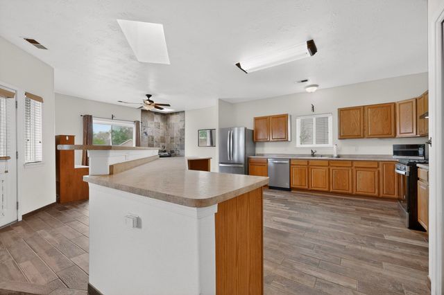 4 Calle Cielo Azul Road, Peralta, NM 87042