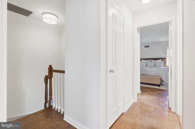 1011 N PITT ST, Alexandria, VA 22314