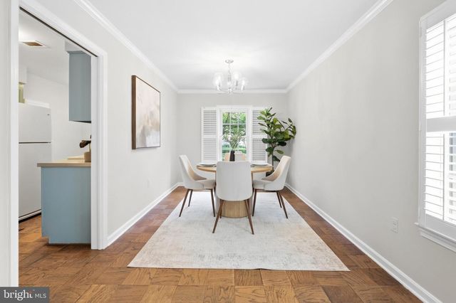 1011 N PITT ST, Alexandria, VA 22314