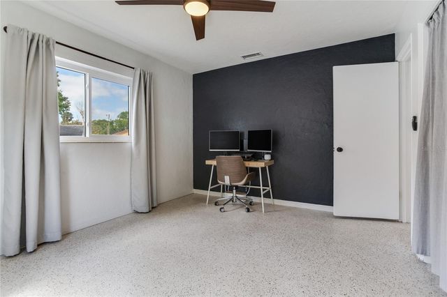 6688 30 AVENUE N, St Petersburg, FL 33710