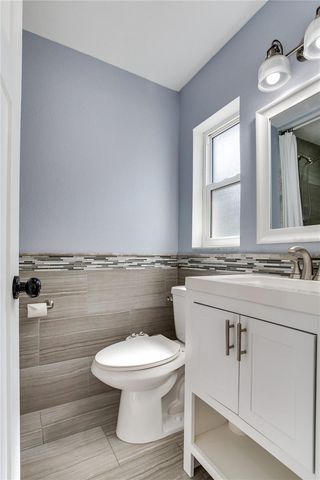 6688 30 AVENUE N, St Petersburg, FL 33710