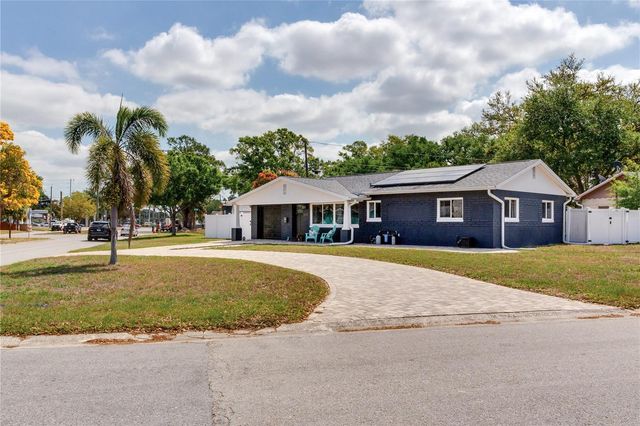 6688 30 AVENUE N, St Petersburg, FL 33710