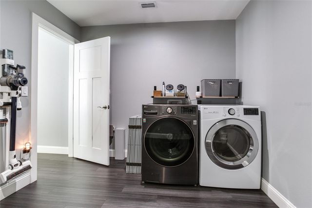 6688 30 AVENUE N, St Petersburg, FL 33710