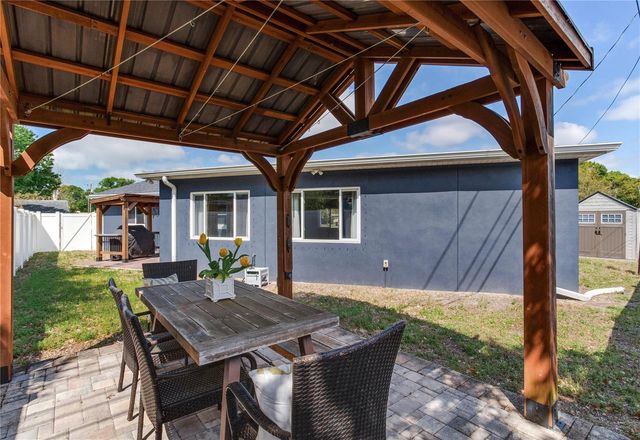 6688 30 AVENUE N, St Petersburg, FL 33710