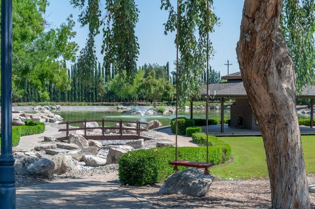 13715 E Nebraska, Kingsburg, CA 93631