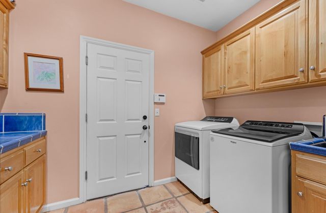 13715 E Nebraska, Kingsburg, CA 93631