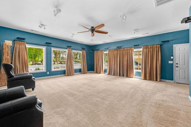 13715 E Nebraska, Kingsburg, CA 93631