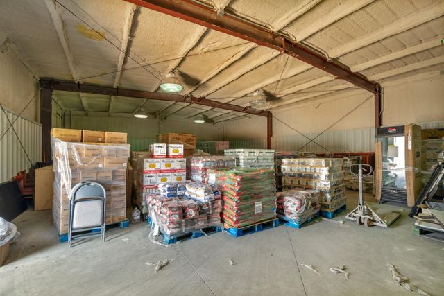 13715 E Nebraska, Kingsburg, CA 93631