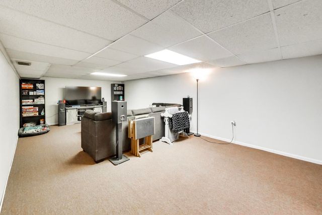 345 E View Street, Lombard, IL 60148