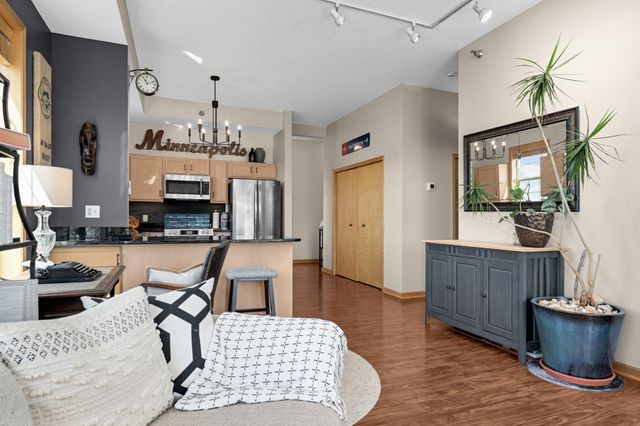 3310 Nicollet Avenue 301, Minneapolis, MN 55408