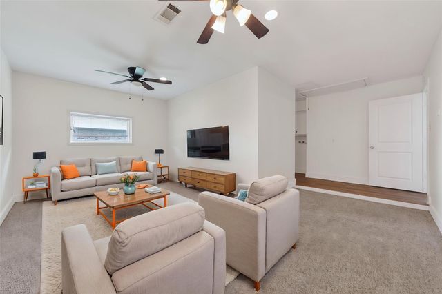 2210 Georgetown Street, Katy, TX 77493