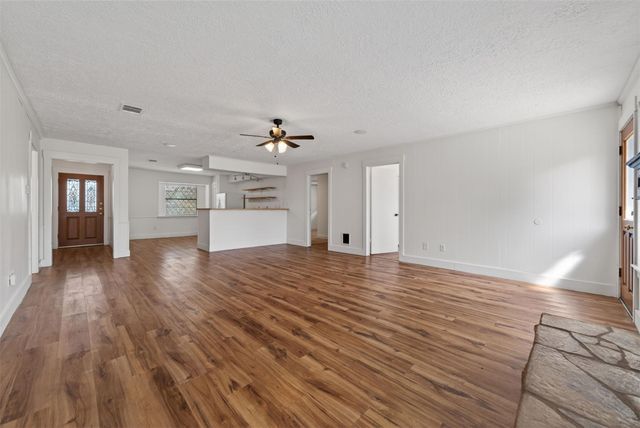 2210 Georgetown Street, Katy, TX 77493