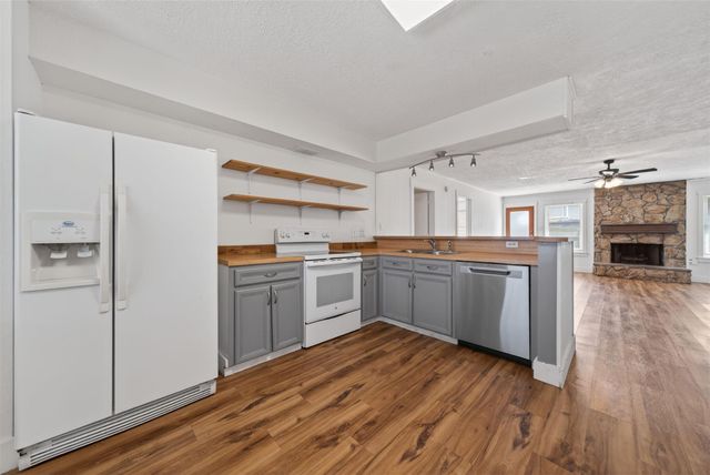 2210 Georgetown Street, Katy, TX 77493