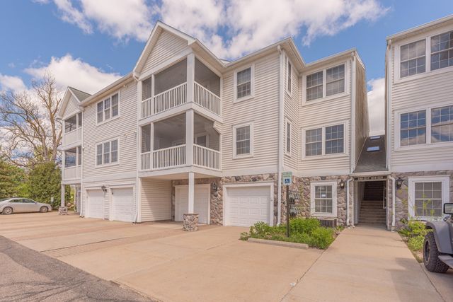 2211 S Main Street, Ann Arbor, MI 48103