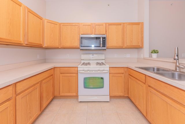 2211 S Main Street, Ann Arbor, MI 48103
